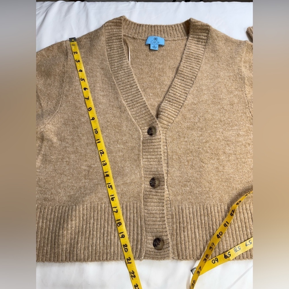 CECE Tan knit 3 button crop cardigan size XL - Picture 14 of 14